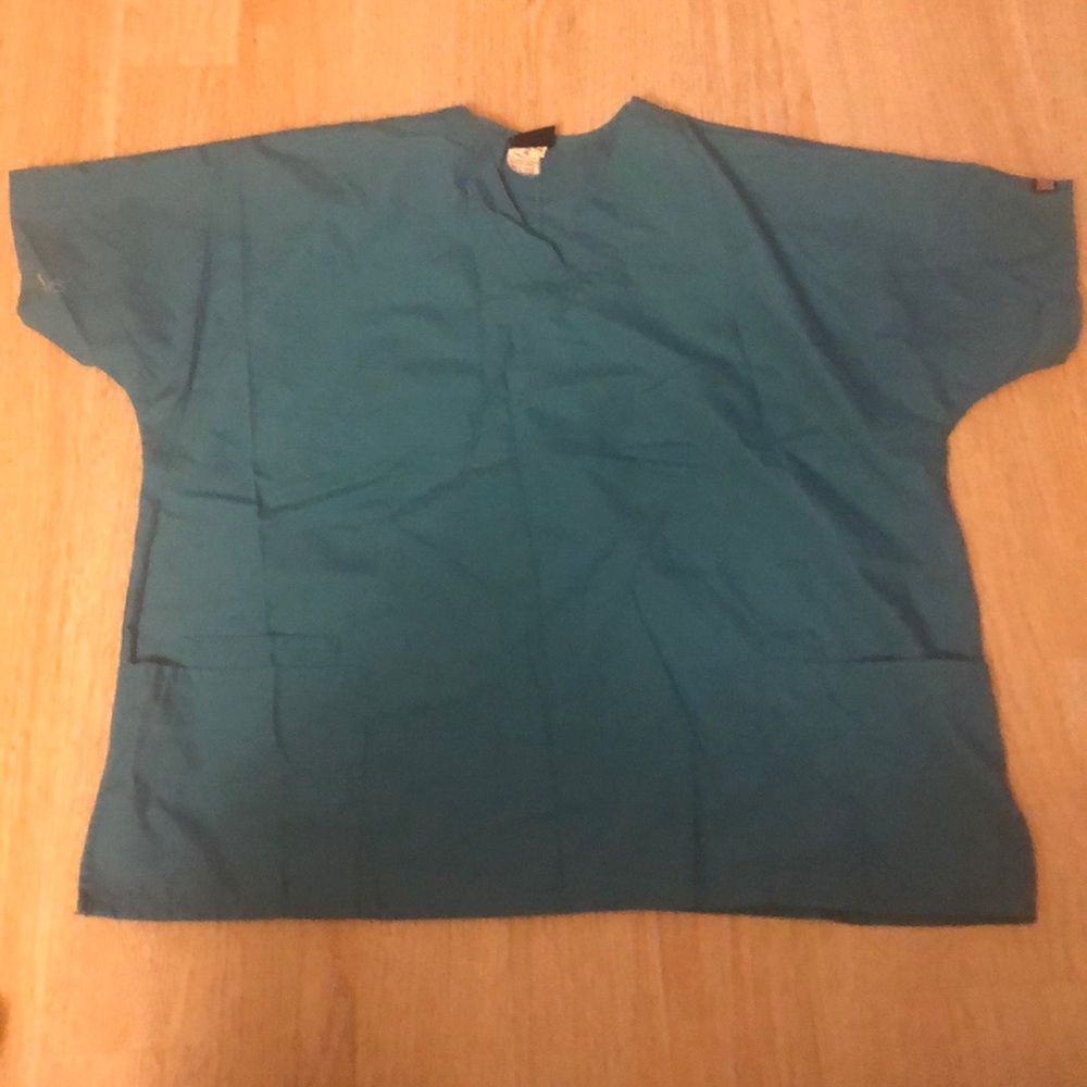 Scrub top